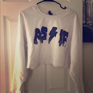 90's InspireD Crop Top Sweater